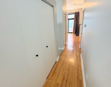 2 S Leavitt Street - Photo Thumbnail 3