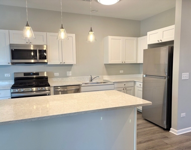 11808 W Coral Street - Photo Thumbnail 2
