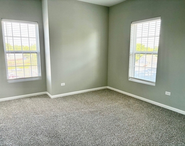 11808 W Coral Street - Photo Thumbnail 6