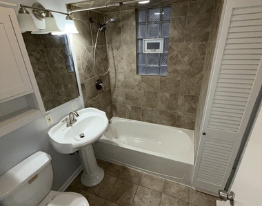 2045 N Tripp Avenue - Photo Thumbnail 6