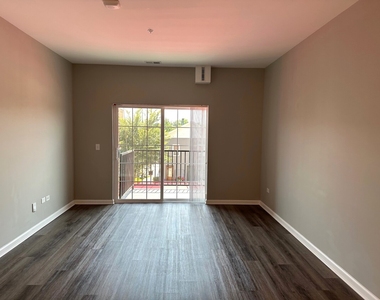 11808 W Coral Street - Photo Thumbnail 5
