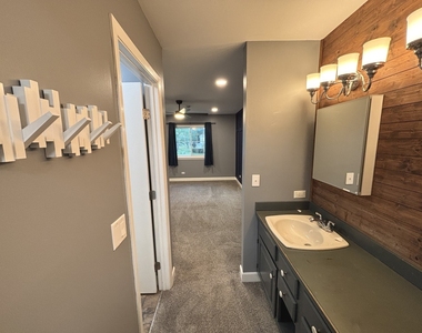 2114 Southwind Circle - Photo Thumbnail 14