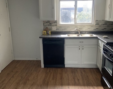 92 Olesen Drive - Photo Thumbnail 5