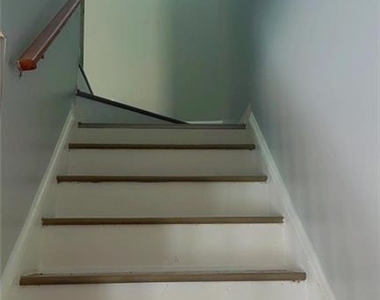 579 Hambrick Square - Photo Thumbnail 10