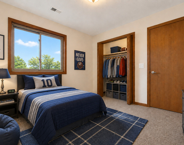 2453 S Archer Avenue - Photo Thumbnail 6