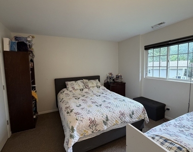716 Elm Street - Photo Thumbnail 12