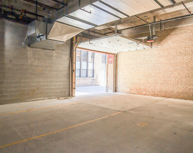 4046 N Hermitage Avenue - Photo Thumbnail 17