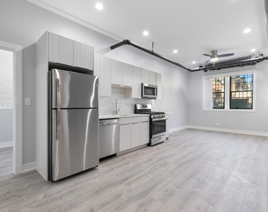 7626 N Eastlake Terrace - Photo Thumbnail 1
