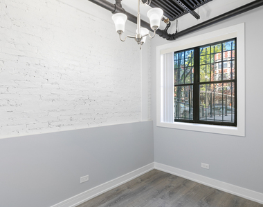 7626 N Eastlake Terrace - Photo Thumbnail 7