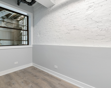 7626 N Eastlake Terrace - Photo Thumbnail 5