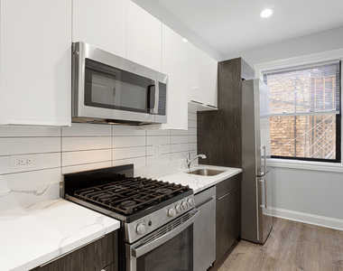 7620 N Eastlake Terrace - Photo Thumbnail 2