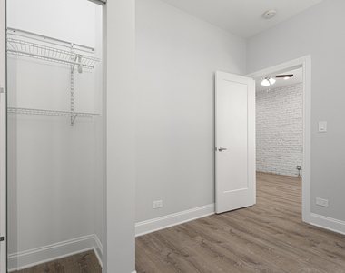 7620 N Eastlake Terrace - Photo Thumbnail 8