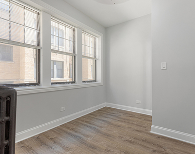 7620 N Eastlake Terrace - Photo Thumbnail 7