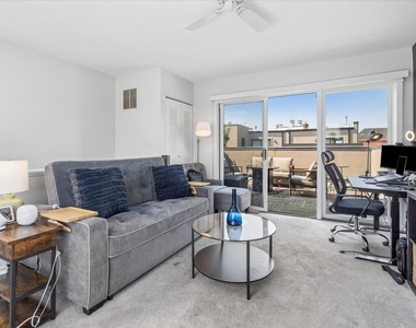 1713 W Diversey Parkway - Photo Thumbnail 23