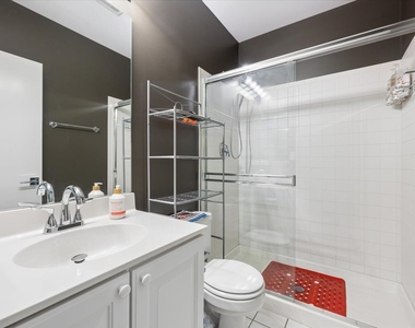 1713 W Diversey Parkway - Photo Thumbnail 28