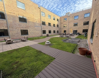 2100 N Racine Avenue - Photo Thumbnail 3