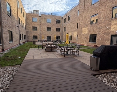2100 N Racine Avenue - Photo Thumbnail 2