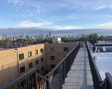 2100 N Racine Avenue - Photo Thumbnail 16