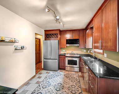 2905 Edgewood Parkway - Photo Thumbnail 7