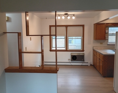 8902 N Wisner Street - Photo Thumbnail 3