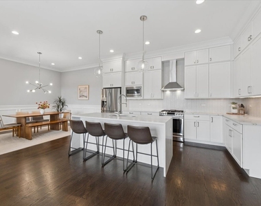 4802 N Bell Avenue - Photo Thumbnail 9