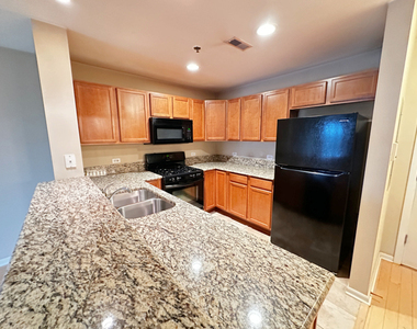 8255 Skokie Boulevard - Photo Thumbnail 5