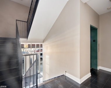 2801 W Ardmore Avenue - Photo Thumbnail 4