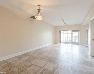 2801 W Ardmore Avenue - Photo Thumbnail 13