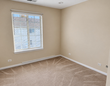 1802 Whirlaway Court - Photo Thumbnail 9