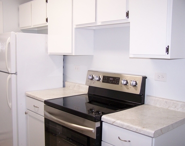 1950 Sheila Street - Photo Thumbnail 4