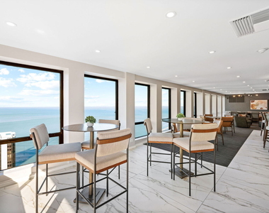 260 E Chestnut Street - Photo Thumbnail 13