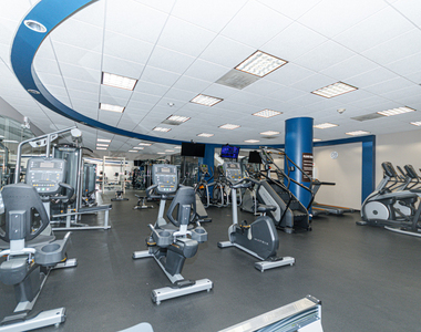 260 E Chestnut Street - Photo Thumbnail 14