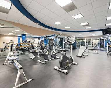 260 E Chestnut Street - Photo Thumbnail 15