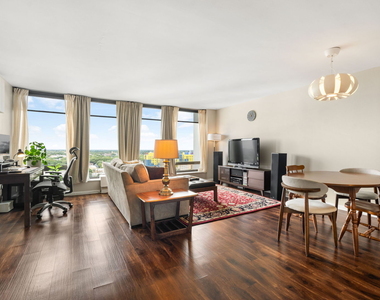 5445 N Sheridan Road - Photo Thumbnail 1