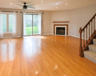 329 Redwing Drive - Photo Thumbnail 3
