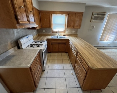 7946 Nordica Avenue - Photo Thumbnail 5