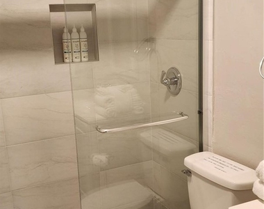4813 Esplanade Street - Photo Thumbnail 10