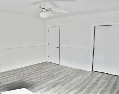 104 Prospect - Photo Thumbnail 9