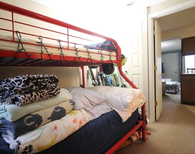 38 Windsor Hill - Photo Thumbnail 6