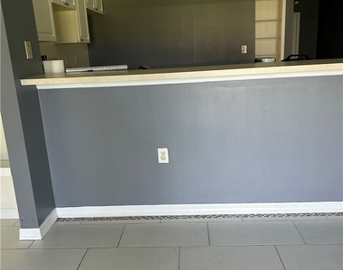 2216 Keith Avenue S - Photo Thumbnail 1
