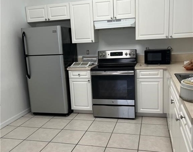 2216 Keith Avenue S - Photo Thumbnail 5