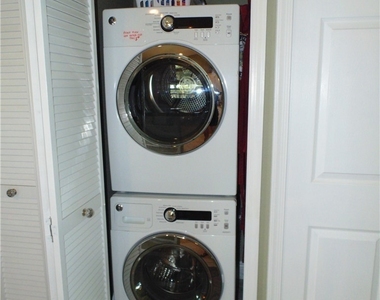 9645 Halyards Court - Photo Thumbnail 20