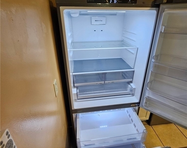 1028 Se 24th Avenue - Photo Thumbnail 2
