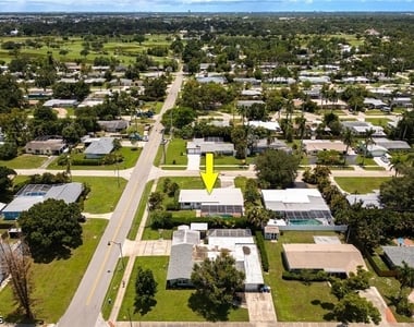 1575 Grace Avenue - Photo Thumbnail 31