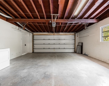 1575 Grace Avenue - Photo Thumbnail 27