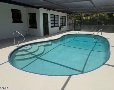 1575 Grace Avenue - Photo Thumbnail 25