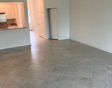 14126 Pine Lodge Lane - Photo Thumbnail 5
