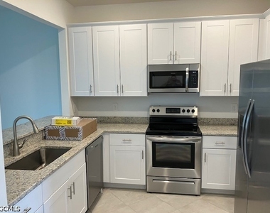 14126 Pine Lodge Lane - Photo Thumbnail 2