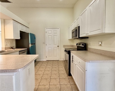 1019 Angelo Avenue - Photo Thumbnail 3