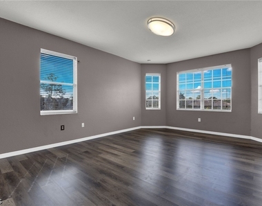 11258 Coimbra Lane - Photo Thumbnail 30